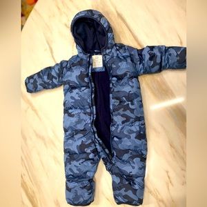 Baby GAP Coldcontrol full body puffer